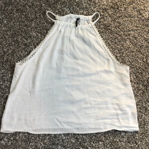 ✨white cropped halter tank top✨